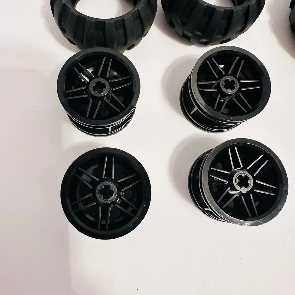 LEGO Tire and Rim Lot of 16 Parts. 43.2x26 & 56x26 LEGO Technic Wheels Tires